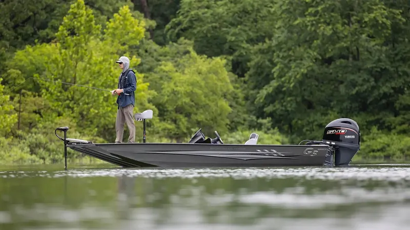 Slide: The Image of Angler on G3 Sportsman 1710 SE boat, 2026 model, fishing. - 25
