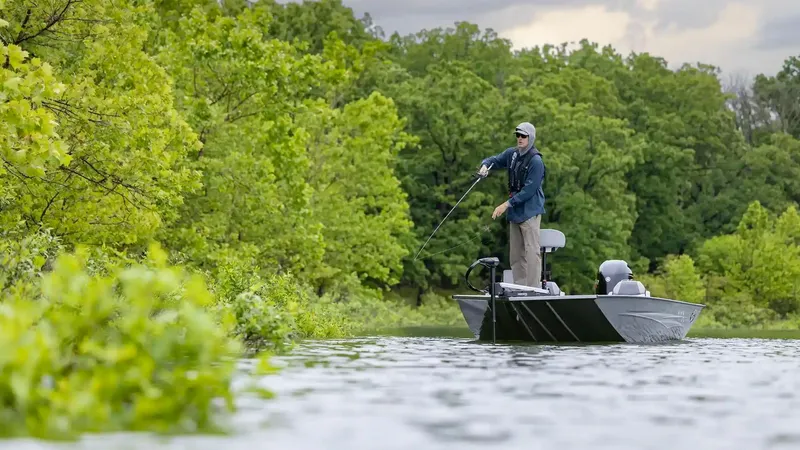 Slide: The Image of Angler on G3 Sportsman 1710 SE boat fishing in 2026. - 27