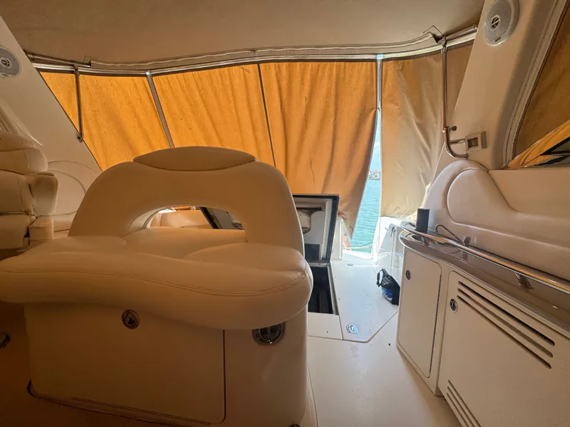 Slide: The Image of Sea Ray 380 Sundancer 1999 - 51