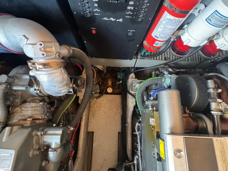 Slide: The Image of Sea Ray 380 Sundancer 1999 - 59