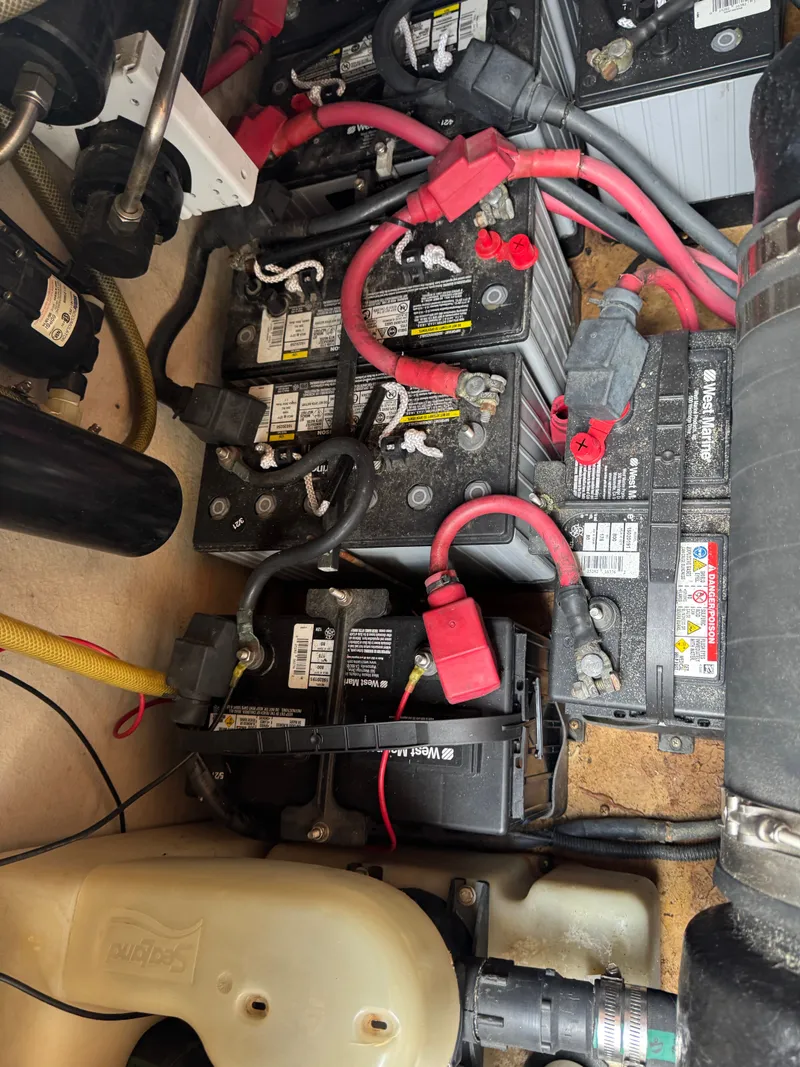 Slide: The Image of Sea Ray 380 Sundancer 1999 - 67