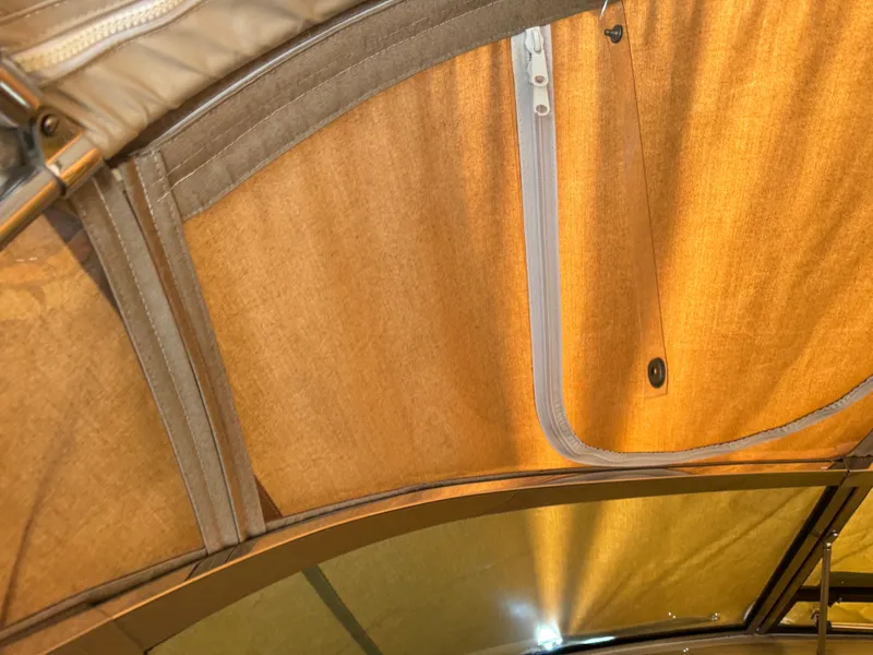 Slide: The Image of Sea Ray 380 Sundancer 1999 - 79