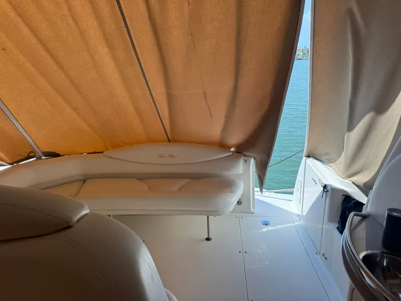 Slide: The Image of Sea Ray 380 Sundancer 1999 - 81