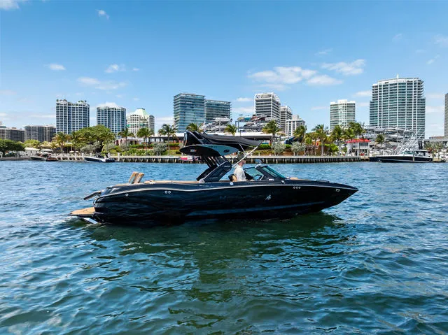 Slide: The Image of MasterCraft X24 2024 - 46