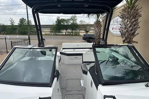 Slide: The Image of 2024 Cobalt R8 boat interior with sleek design and modern features. - 24