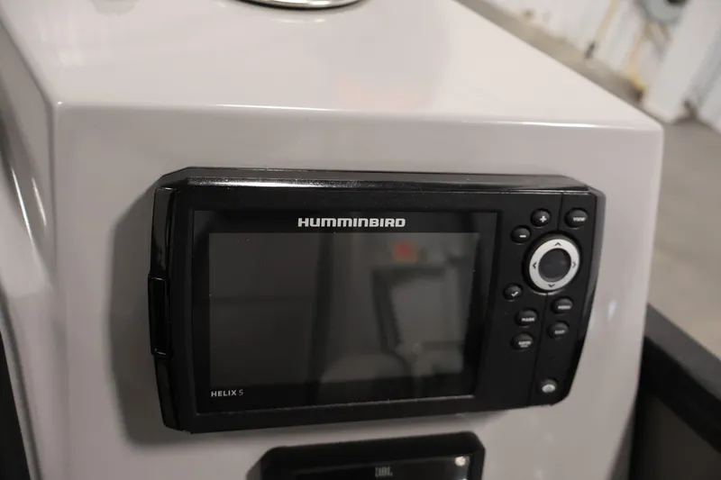 Slide: The Image of Humminbird Helix 5 fish finder on 2025 Bentley Pontoons 223 Swingback dashboard. - 25