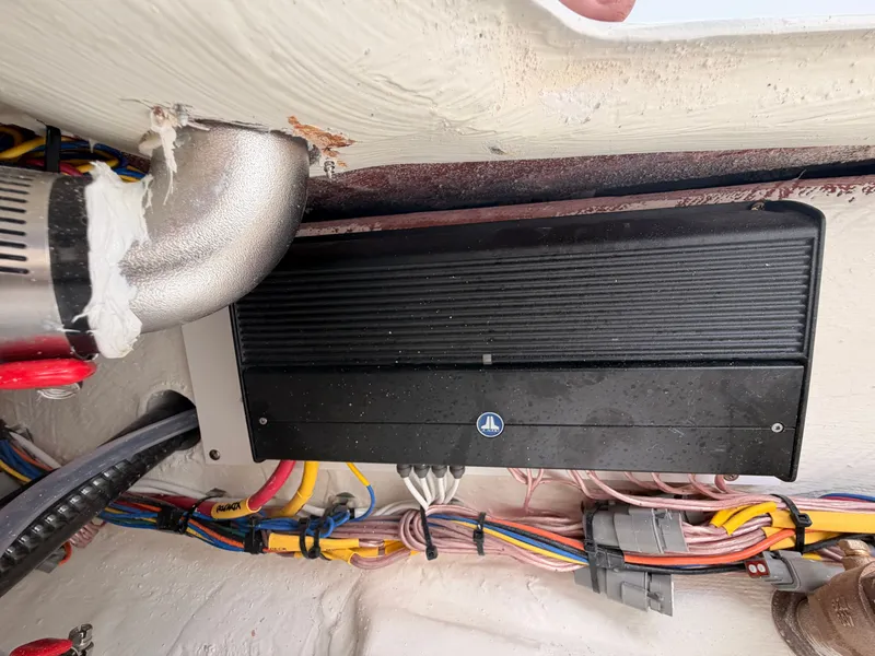 Slide: The Image of Electrical wiring in Cobia 245CC boat, model year 2026. - 17