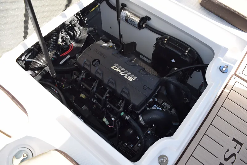 Slide: The Image of Yamaha 195 FSH Sport 2026 - 13