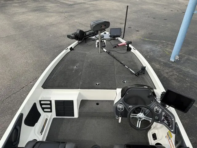 Slide: The Image of Ranger Z118 2013 - 3