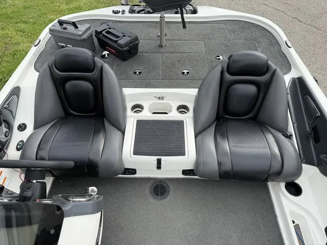 Slide: The Image of Ranger Z118 2013 - 9