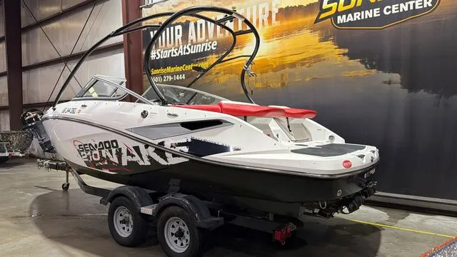 Slide: The Image of Sea-Doo Wake 210 Twin Jet 2010 - 3