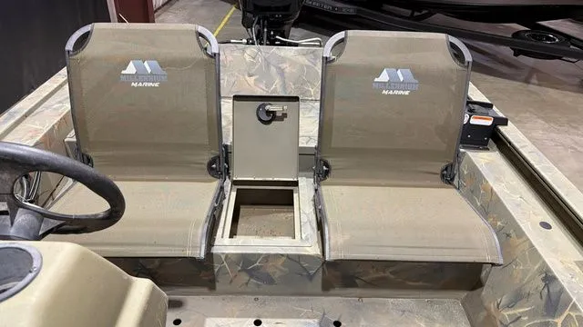 Slide: The Image of Tracker Grizzly 1754SC W/ Mercury 40 2018 - 11