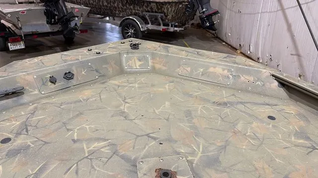 Slide: The Image of Tracker Grizzly 1754SC W/ Mercury 40 2018 - 16