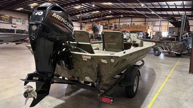 Slide: The Image of Tracker Grizzly 1754SC W/ Mercury 40 2018 - 5