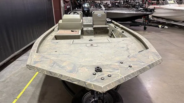 Slide: The Image of Tracker Grizzly 1754SC W/ Mercury 40 2018 - 8