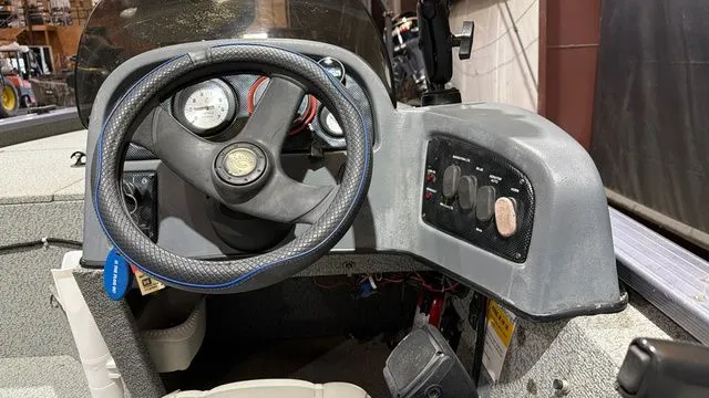 Slide: The Image of G3 Eagle 175 W/ Yamaha 50 2007 - 12