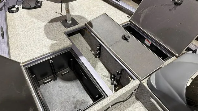 Slide: The Image of G3 Eagle 175 W/ Yamaha 50 2007 - 14