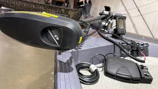 Slide: The Image of G3 Eagle 175 W/ Yamaha 50 2007 - 16