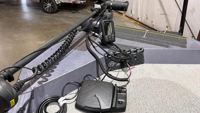 Slide: The Image of G3 Eagle 175 W/ Yamaha 50 2007 - 17