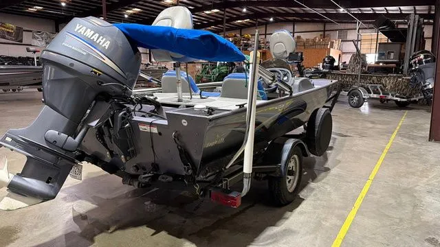 Slide: The Image of G3 Eagle 175 W/ Yamaha 50 2007 - 5