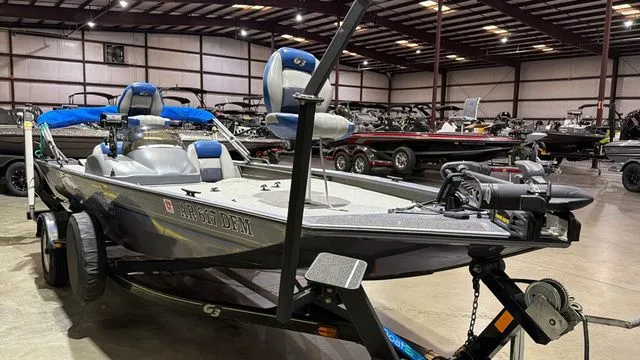 Slide: The Image of G3 Eagle 175 W/ Yamaha 50 2007 - 7