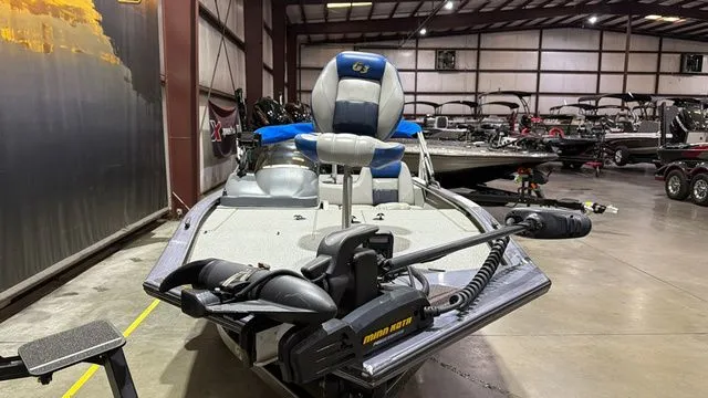 Slide: The Image of G3 Eagle 175 W/ Yamaha 50 2007 - 8