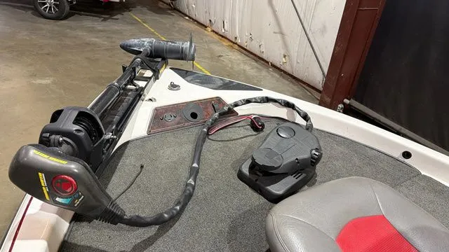 Slide: The Image of Skeeter SX180 W/ Yamaha 90HP 2003 - 16