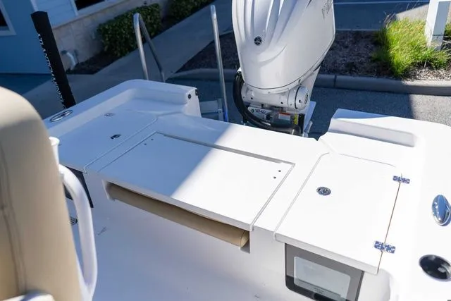 Slide: The Image of Sportsman Masters 247OE Bay Boat 2026 - 15