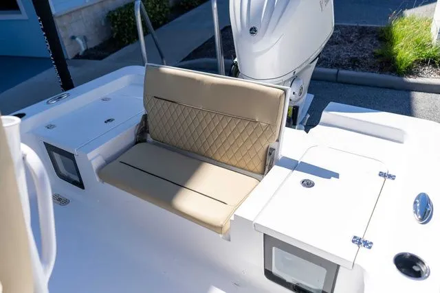 Slide: The Image of Sportsman Masters 247OE Bay Boat 2026 - 16