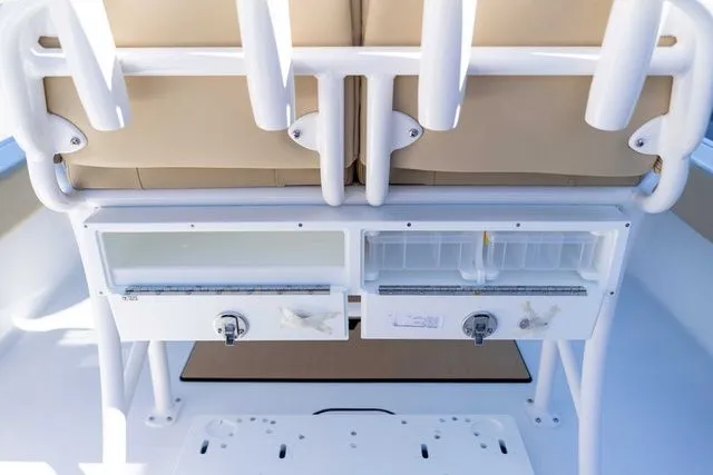 Slide: The Image of Sportsman Masters 247OE Bay Boat 2026 - 23