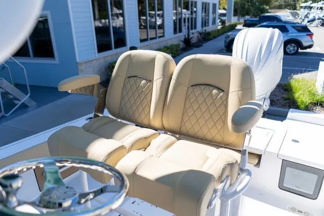 Slide: The Image of Sportsman Masters 247OE Bay Boat 2026 - 28