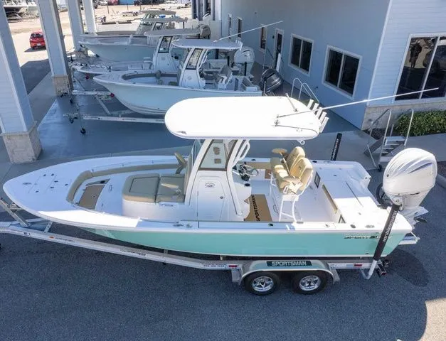 Slide: The Image of Sportsman Masters 247OE Bay Boat 2026 - 3