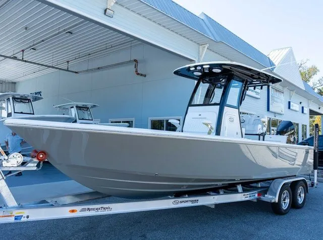 The Image of Sportsman Masters 247OE Bay Boat 2026 - 0