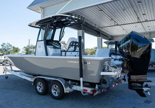 Slide: The Image of Sportsman Masters 247OE Bay Boat 2026 - 19