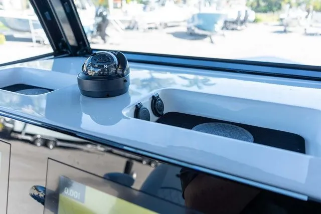 Slide: The Image of Sportsman Masters 247OE Bay Boat 2026 - 29