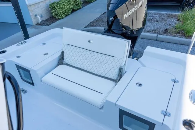 Slide: The Image of Sportsman Masters 247OE Bay Boat 2026 - 35