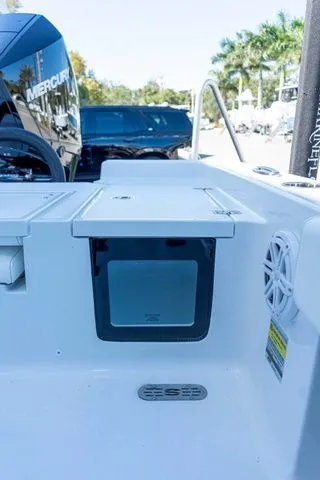 Slide: The Image of Sportsman Masters 247OE Bay Boat 2026 - 38