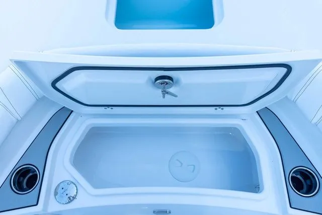 Slide: The Image of Sportsman Masters 247OE Bay Boat 2026 - 61