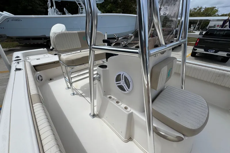 Slide: The Image of 2019 Carolina Skiff 21 Ultra Elite boat interior with seating and console. - 24