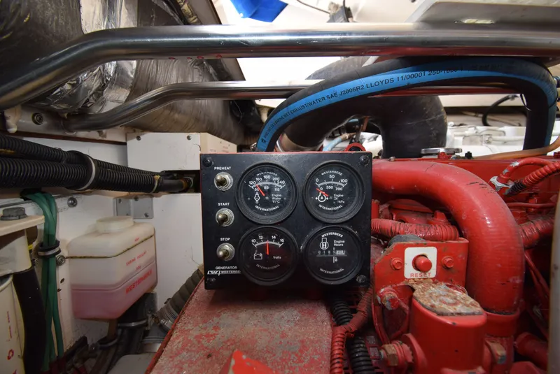 Slide: The Image of Tiara 3500 Open 2001 - 53