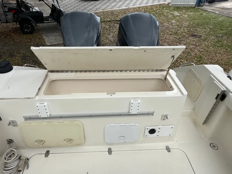 Slide: The Image of Pursuit 2870 Center Console 1999 - 13