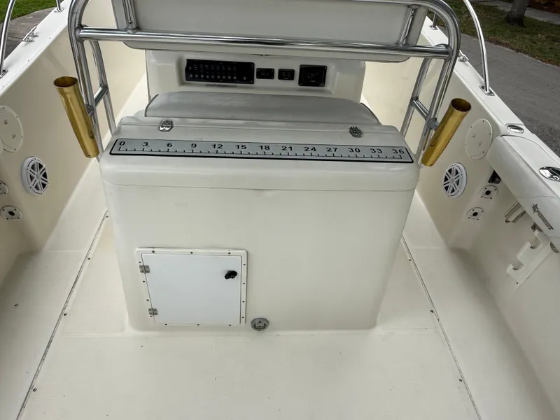 Slide: The Image of Pursuit 2870 Center Console 1999 - 17
