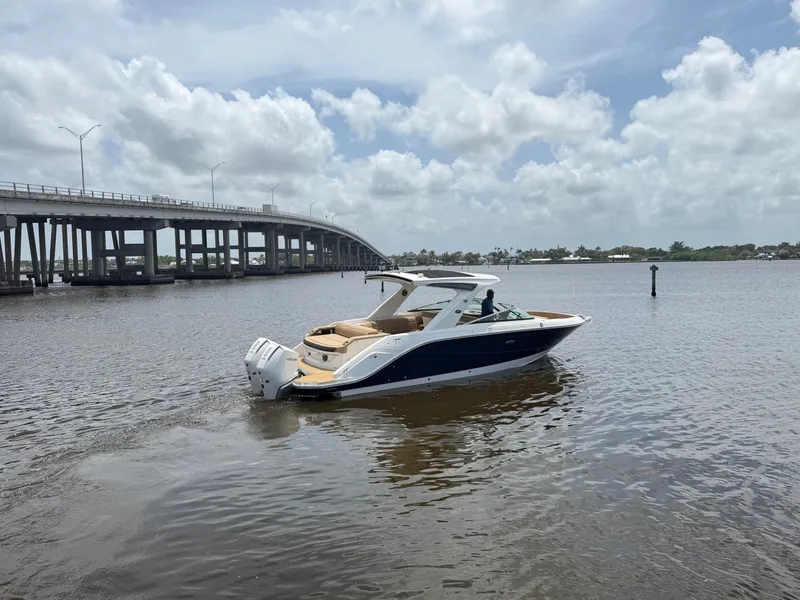 Slide: The Image of Sea Ray SLX 310 Outboard 2026 - 0