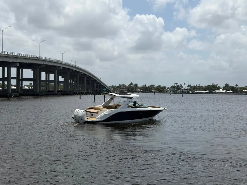 Slide: The Image of Sea Ray SLX 310 Outboard 2026 - 1