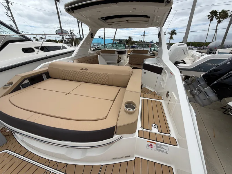 Slide: The Image of Sea Ray SLX 310 Outboard 2026 - 16