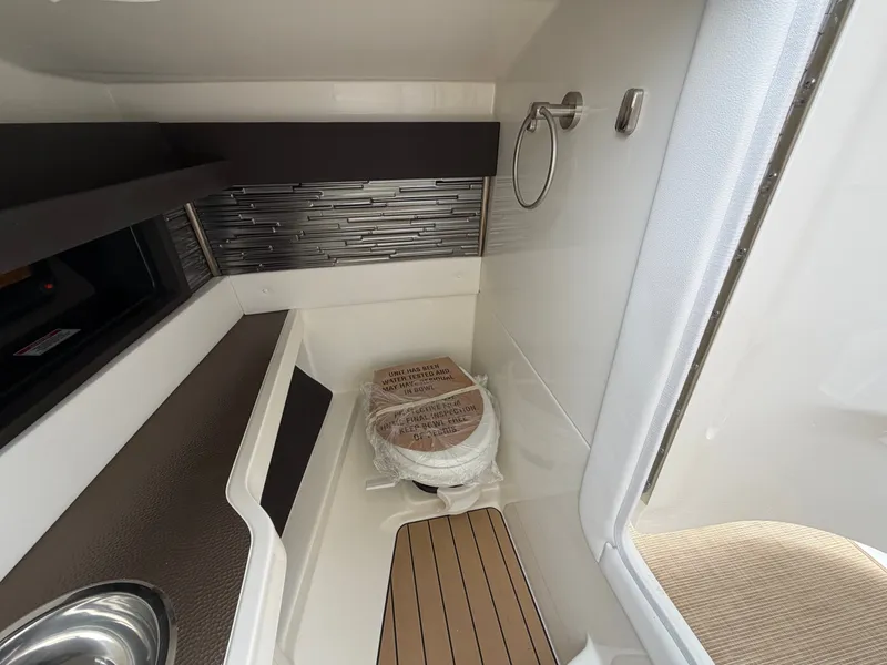 Slide: The Image of Sea Ray SLX 310 Outboard 2026 - 40