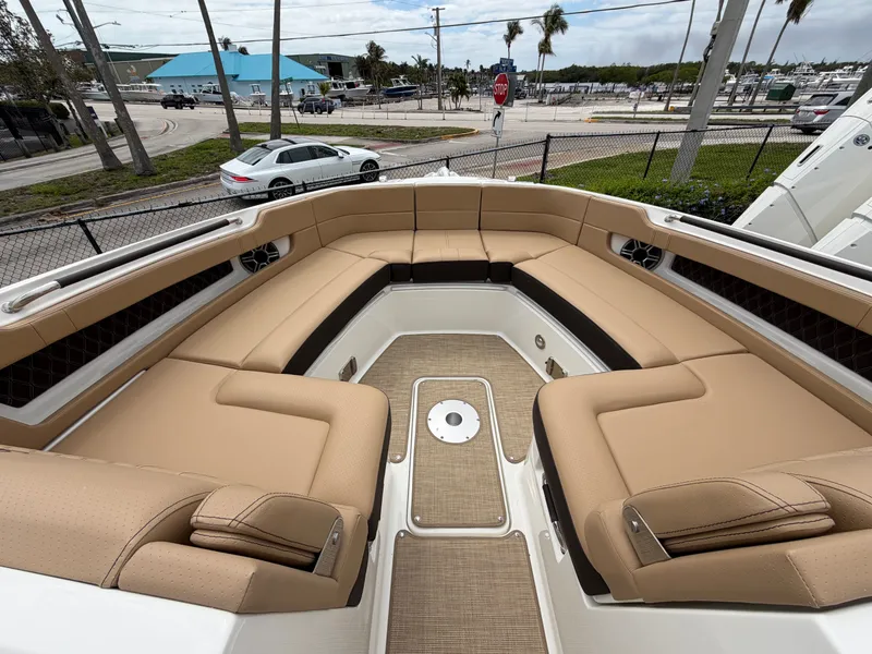 Slide: The Image of Sea Ray SLX 310 Outboard 2026 - 51