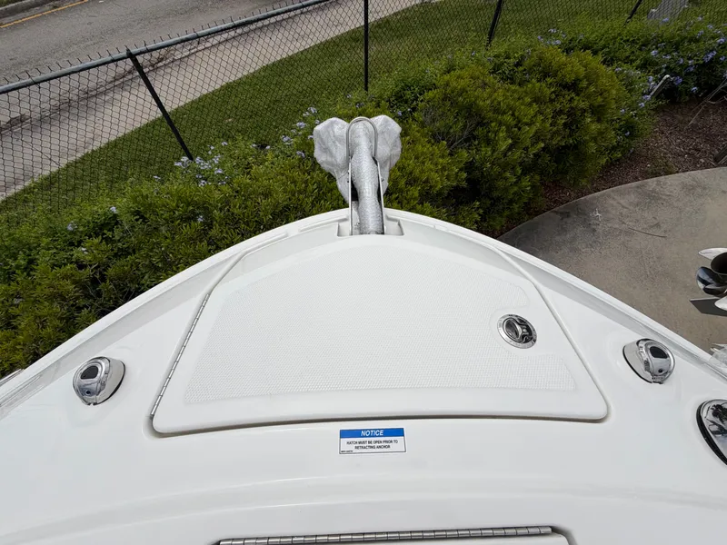 Slide: The Image of Sea Ray SLX 310 Outboard 2026 - 52