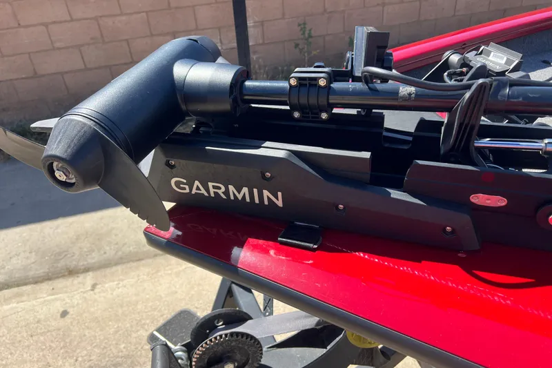 Slide: The Image of 2020 Tracker Pro Team 175 TXW with Garmin trolling motor attachment. - 4