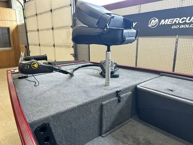 Slide: The Image of 2026 Tracker Bass Tracker Classic XL boat with seat and controls. - 5